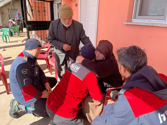 KAHRAMANLAR DUYGU YÜKLÜ HİKAYELERLE DÖNDÜ