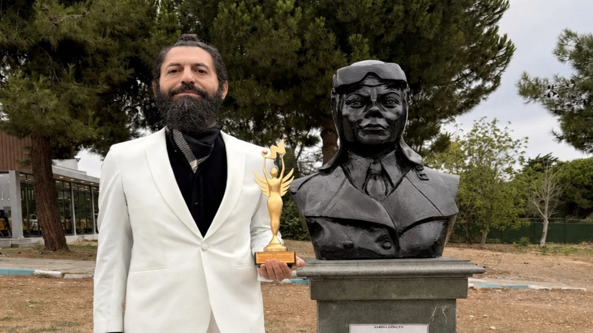 Akif Manaf Sağlık ve Barış &Ouml;d&uuml;l&uuml; Sabiha G&ouml;k&ccedil;en&rsquo;e İthaf Edildi
