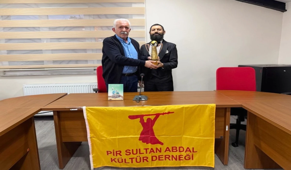 ‘Eşitlik ve Barış Ödülü’ Akif Manaf’ın Oldu