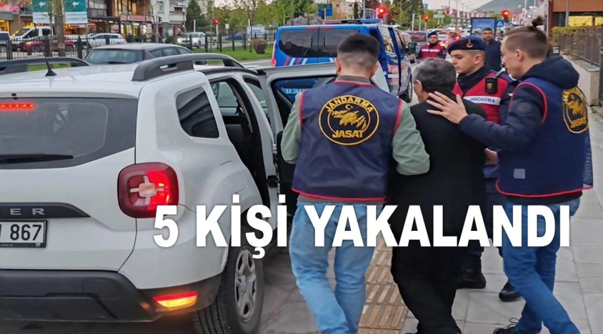 GÜRCİSTAN'DAN KAÇAK ARABA GETİRİYORLARMIŞ