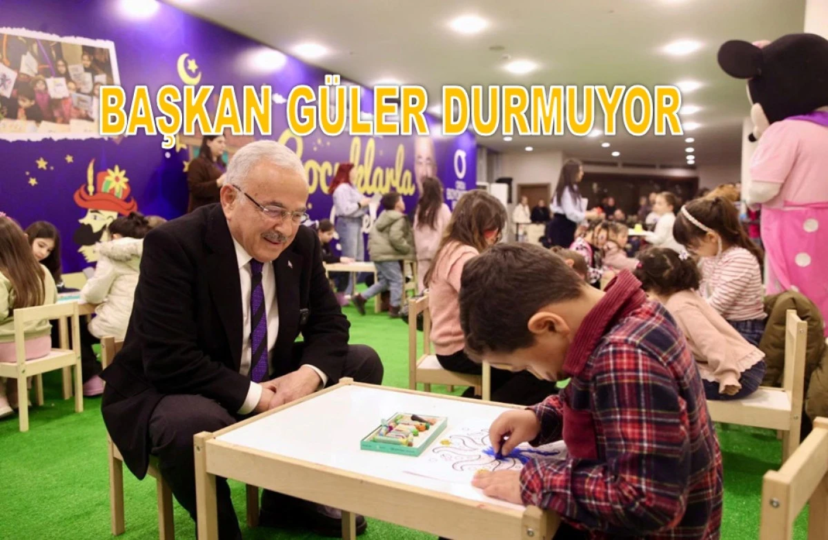 &Ouml;nce İl&ccedil;elerde İftar Yapıyor, Sonra &Ccedil;ocukların Yanına Koşuyor