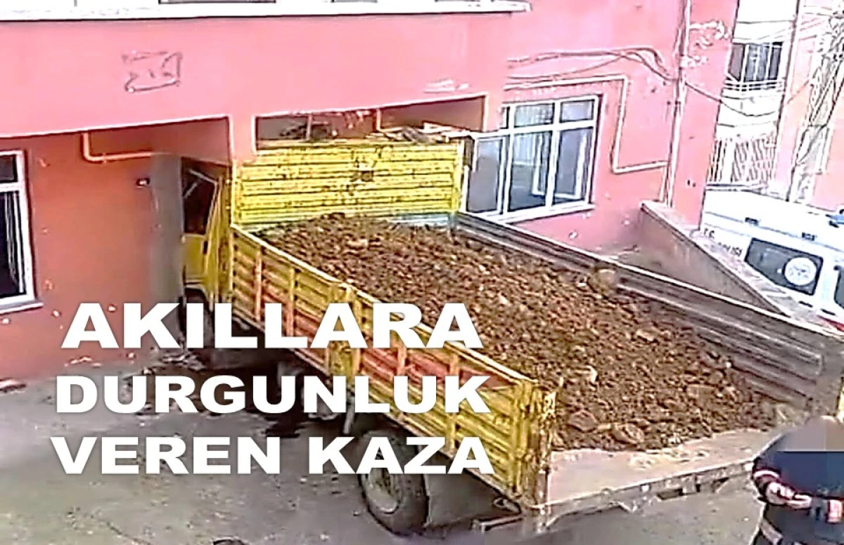 ORDU'DA KAMYONUN GİRDİĞİ EVDE BÜYÜK HASAR OLUŞTU