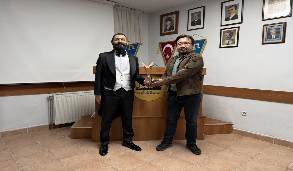 'Özgürlük ve Barış Ödülü' Akif Manaf’ın